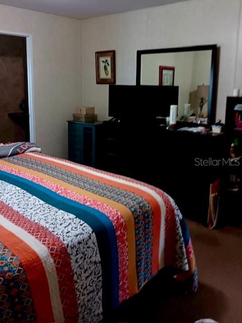 For Sale: $225,000 (2 beds, 2 baths, 884 Square Feet)