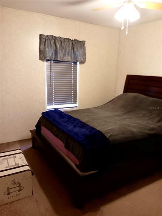 For Sale: $225,000 (2 beds, 2 baths, 884 Square Feet)