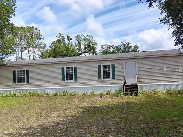 For Sale: $225,000 (2 beds, 2 baths, 884 Square Feet)