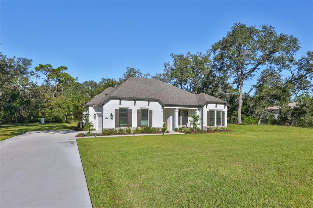 For Sale: $699,000 (4 beds, 2 baths, 2672 Square Feet)