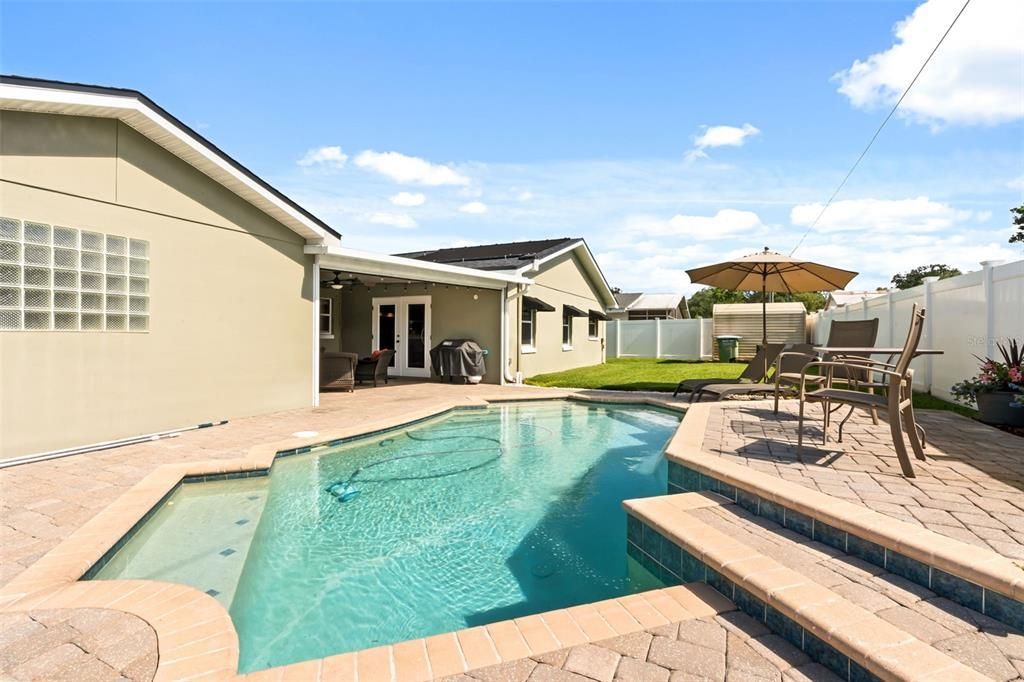 For Sale: $1,045,000 (4 beds, 4 baths, 2638 Square Feet)