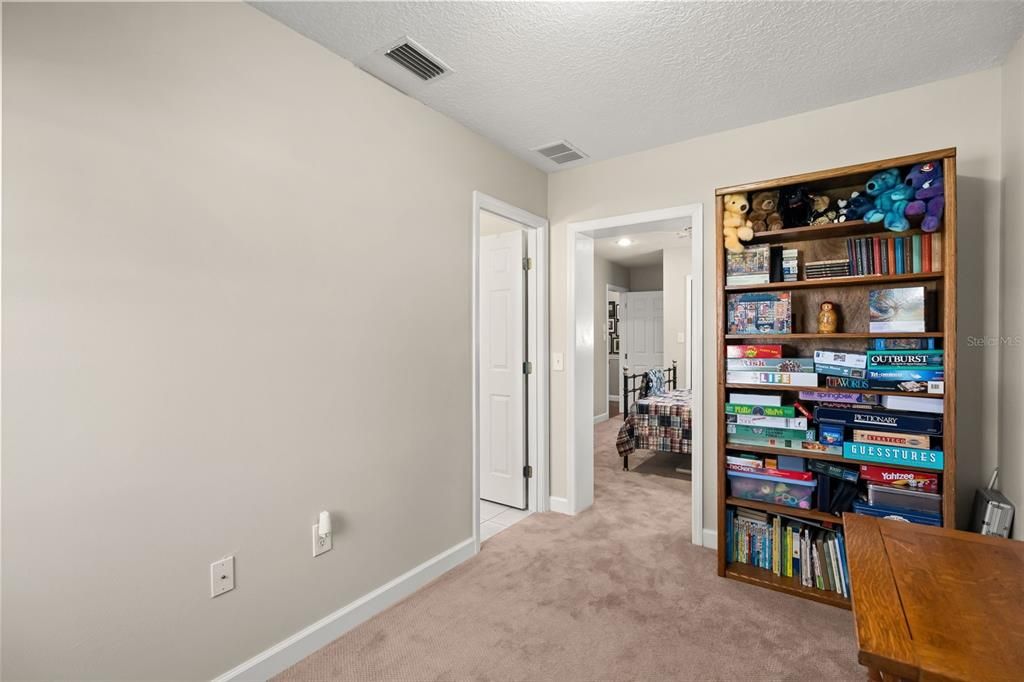 For Sale: $1,045,000 (4 beds, 4 baths, 2638 Square Feet)