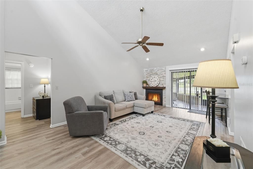 For Sale: $294,444 (3 beds, 2 baths, 1230 Square Feet)