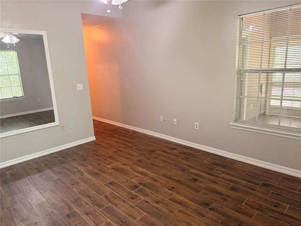 For Rent: $1,950 (2 beds, 2 baths, 1102 Square Feet)