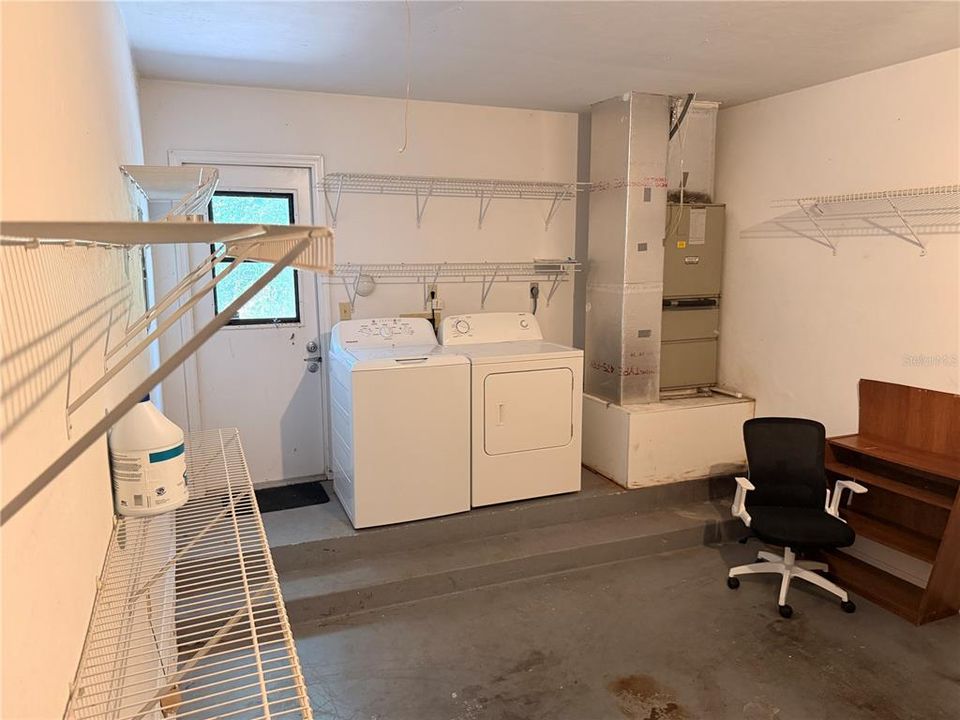 For Rent: $1,950 (2 beds, 2 baths, 1102 Square Feet)