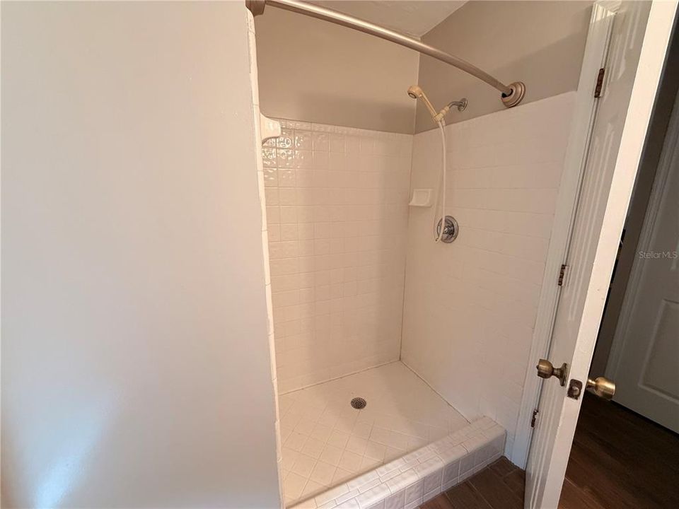 For Rent: $2,000 (2 beds, 2 baths, 1102 Square Feet)