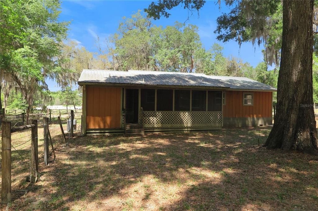 For Sale: $240,000 (3 beds, 2 baths, 1152 Square Feet)