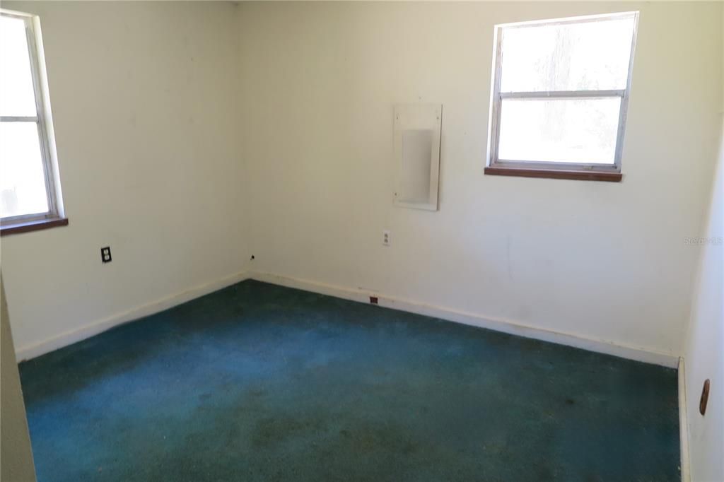 For Sale: $240,000 (3 beds, 2 baths, 1152 Square Feet)