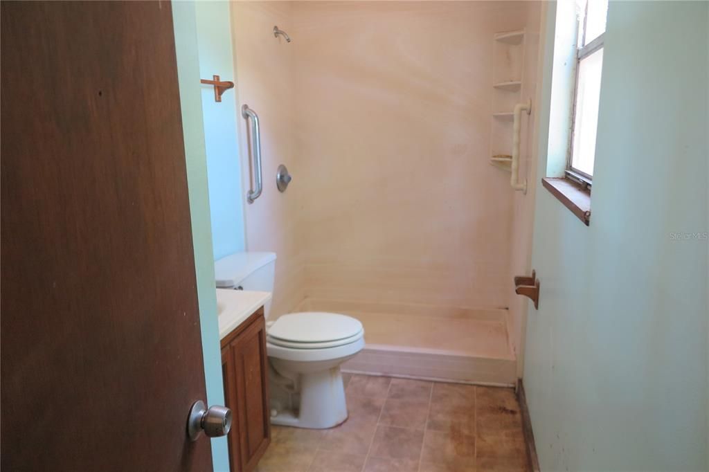 For Sale: $240,000 (3 beds, 2 baths, 1152 Square Feet)