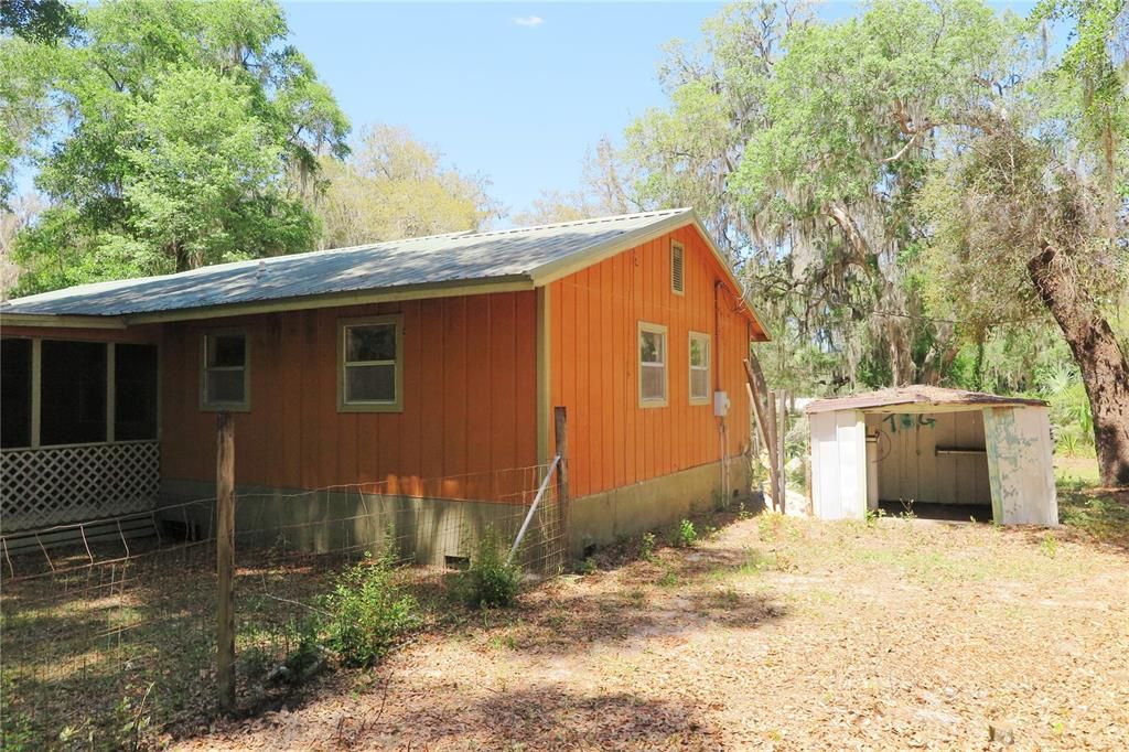 For Sale: $240,000 (3 beds, 2 baths, 1152 Square Feet)