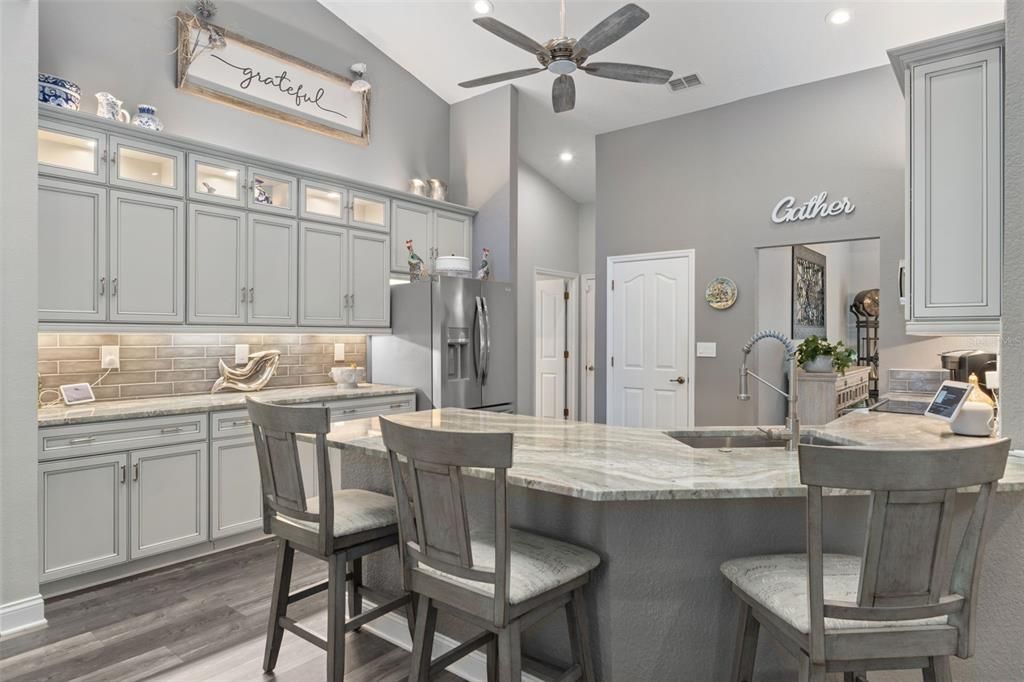 For Sale: $591,977 (3 beds, 2 baths, 2544 Square Feet)