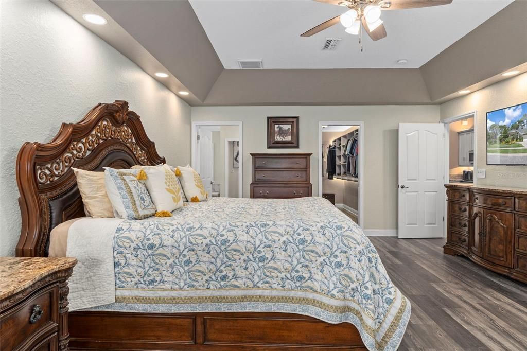 For Sale: $591,977 (3 beds, 2 baths, 2544 Square Feet)