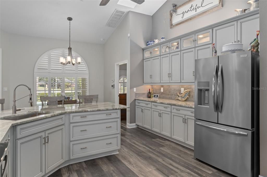 For Sale: $591,977 (3 beds, 2 baths, 2544 Square Feet)