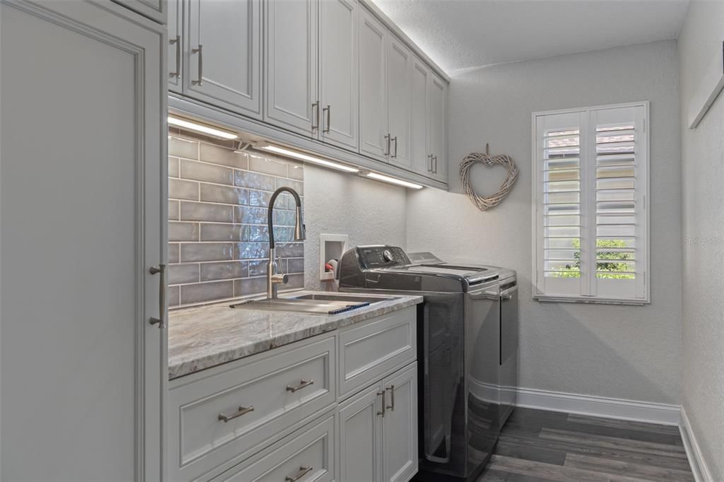 For Sale: $591,977 (3 beds, 2 baths, 2544 Square Feet)