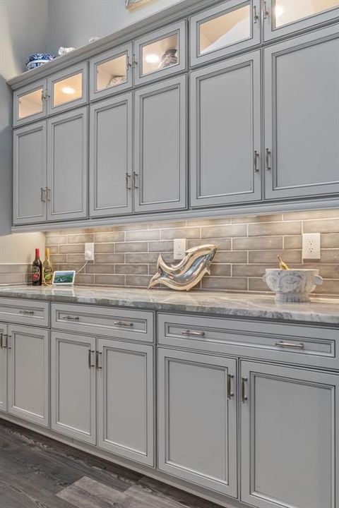 For Sale: $591,977 (3 beds, 2 baths, 2544 Square Feet)