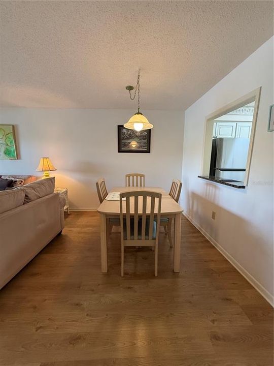 В аренду: $1,995 (2 спален, 2 ванн, 1145 Квадратных фут)