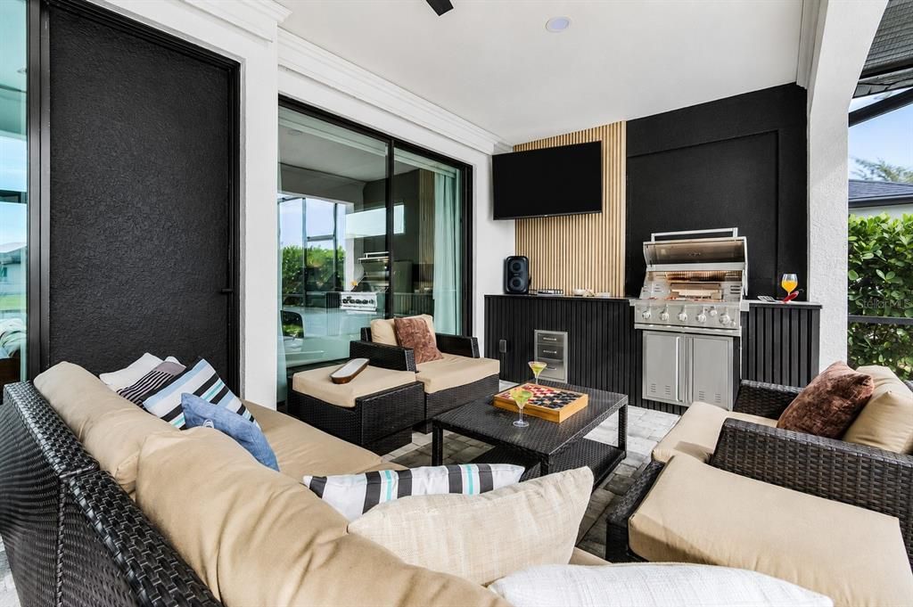 For Sale: $599,995 (3 beds, 2 baths, 2020 Square Feet)