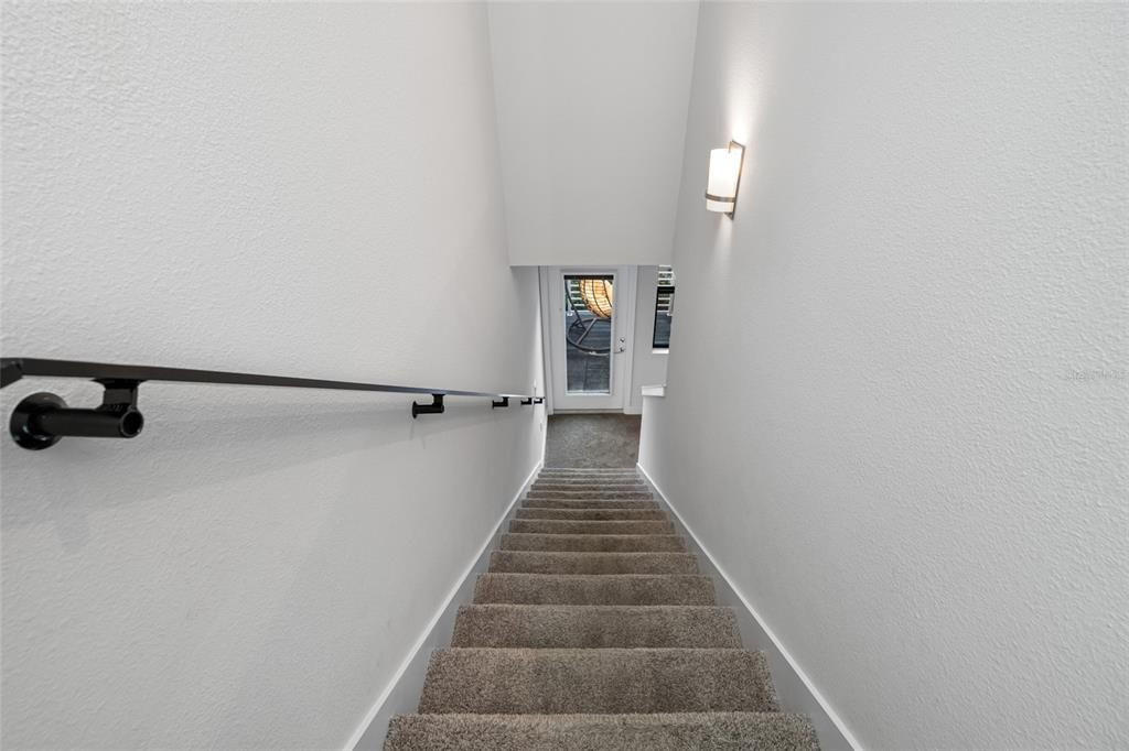 For Rent: $4,750 (3 beds, 3 baths, 1990 Square Feet)