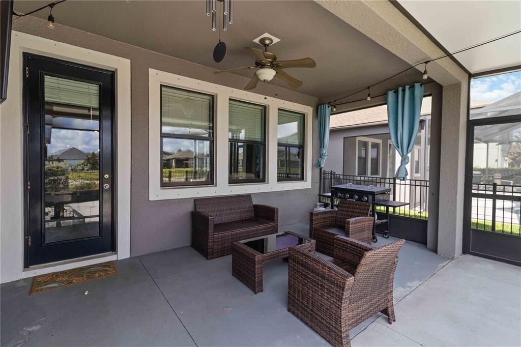 En Venta: $499,900 (5 camas, 3 baños, 3834 Pies cuadrados)