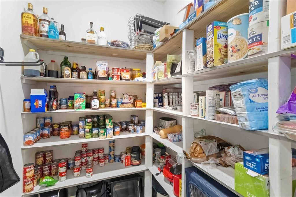 En Venta: $499,900 (5 camas, 3 baños, 3834 Pies cuadrados)