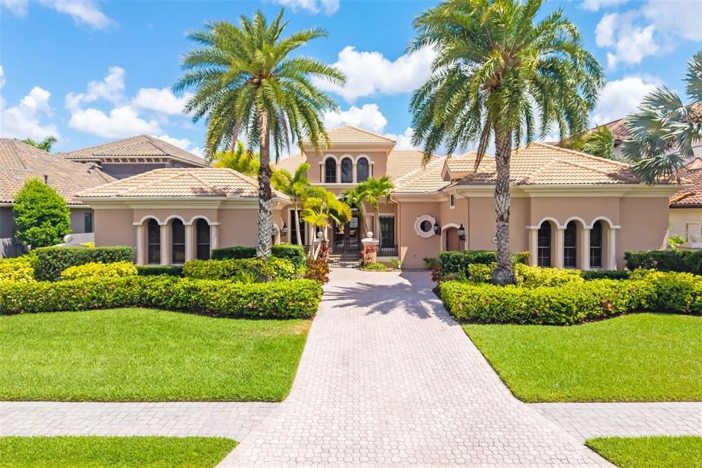 For Sale: $2,850,000 (4 beds, 4 baths, 4623 Square Feet)