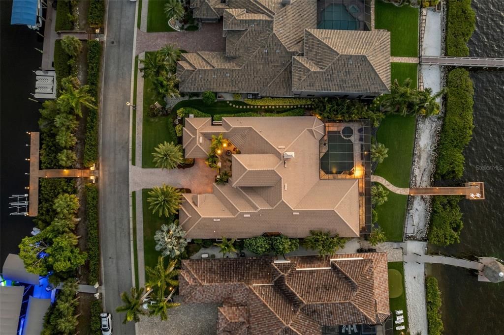 For Sale: $2,850,000 (4 beds, 4 baths, 4623 Square Feet)