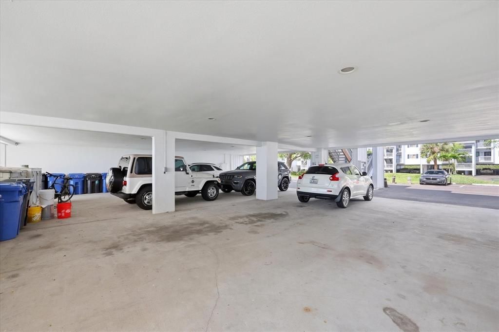 For Sale: $275,000 (2 beds, 2 baths, 1095 Square Feet)