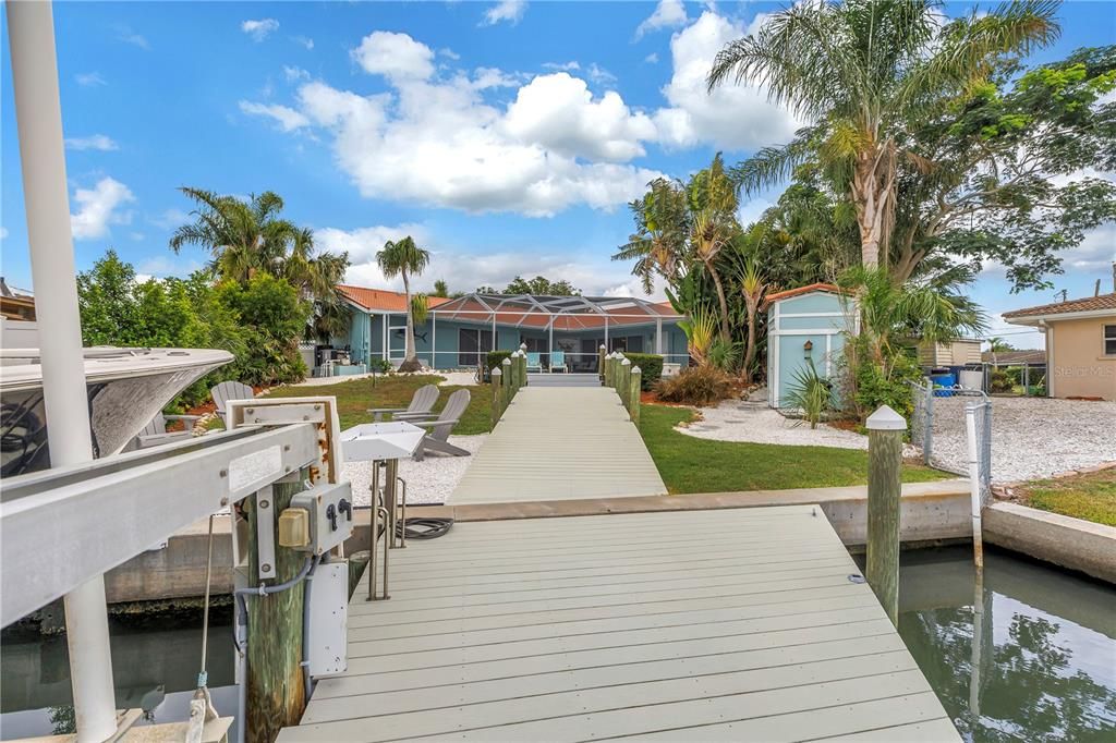 For Sale: $1,099,000 (3 beds, 2 baths, 2645 Square Feet)