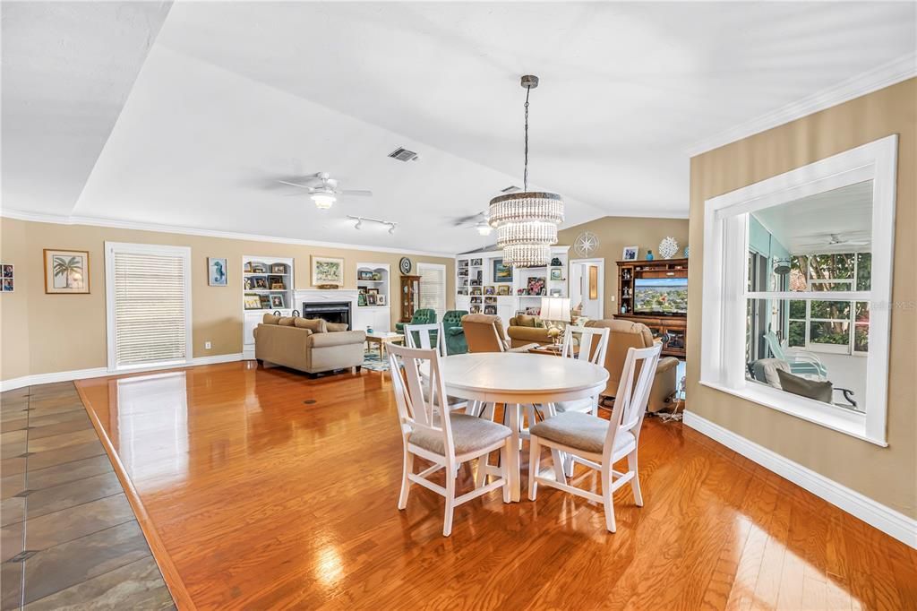 For Sale: $1,099,000 (3 beds, 2 baths, 2645 Square Feet)