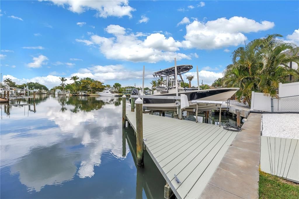For Sale: $1,099,000 (3 beds, 2 baths, 2645 Square Feet)
