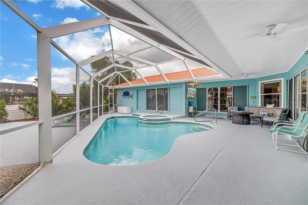 For Sale: $1,099,000 (3 beds, 2 baths, 2645 Square Feet)