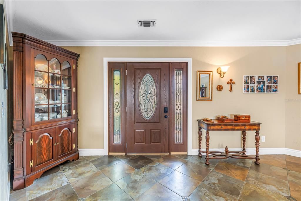 For Sale: $1,099,000 (3 beds, 2 baths, 2645 Square Feet)