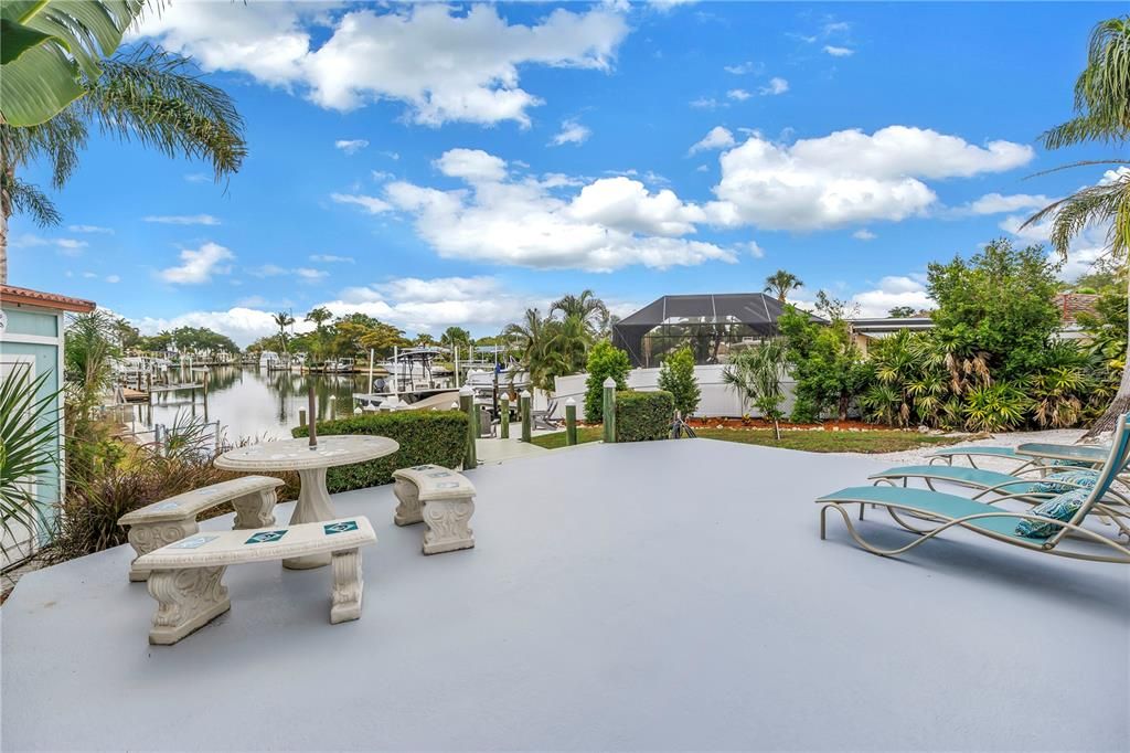 For Sale: $1,099,000 (3 beds, 2 baths, 2645 Square Feet)