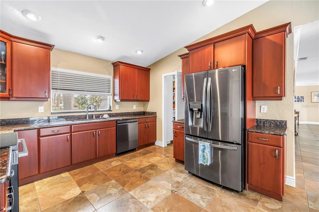 For Sale: $1,099,000 (3 beds, 2 baths, 2645 Square Feet)