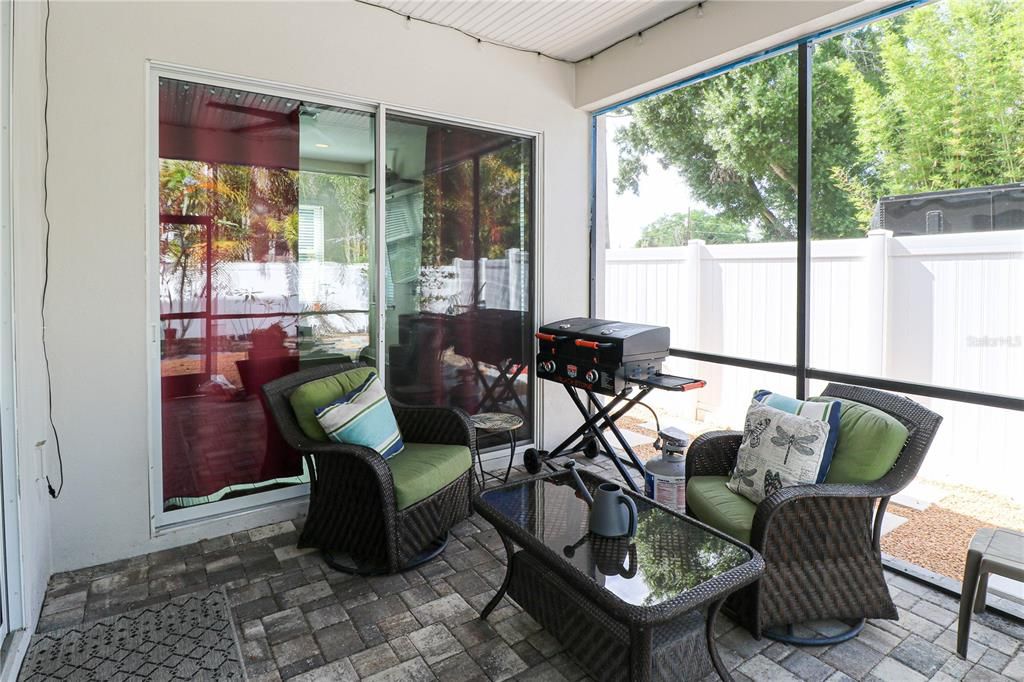 For Sale: $910,000 (4 beds, 2 baths, 3115 Square Feet)