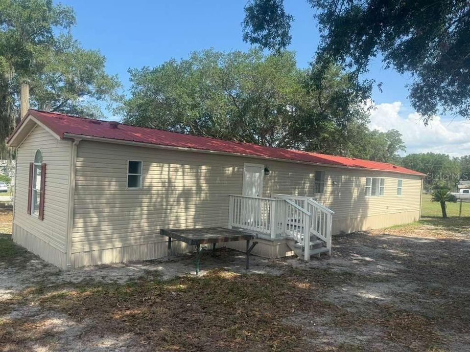 For Sale: $199,000 (3 beds, 2 baths, 980 Square Feet)