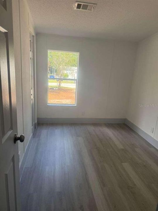 For Sale: $199,000 (3 beds, 2 baths, 980 Square Feet)
