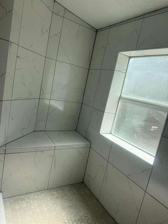 For Sale: $199,000 (3 beds, 2 baths, 980 Square Feet)