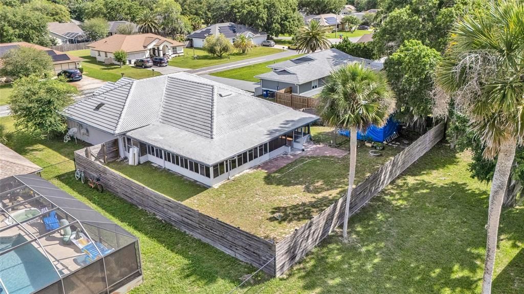 En Venta: $279,900 (3 camas, 2 baños, 2043 Pies cuadrados)