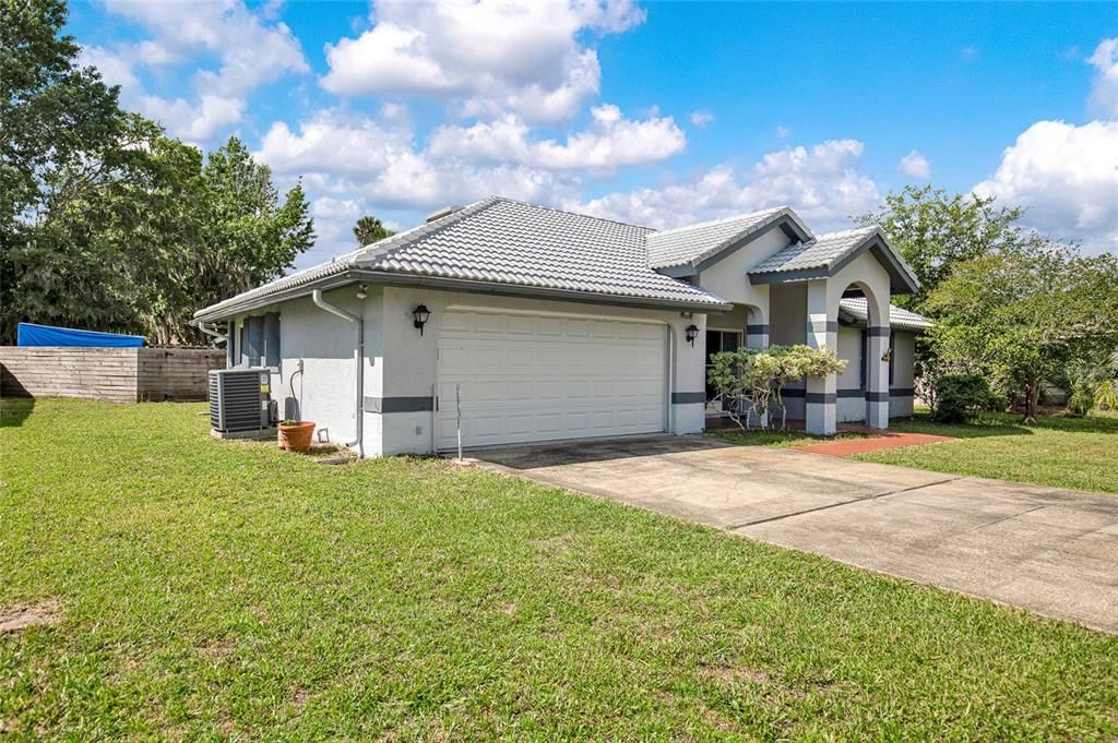 En Venta: $279,900 (3 camas, 2 baños, 2043 Pies cuadrados)