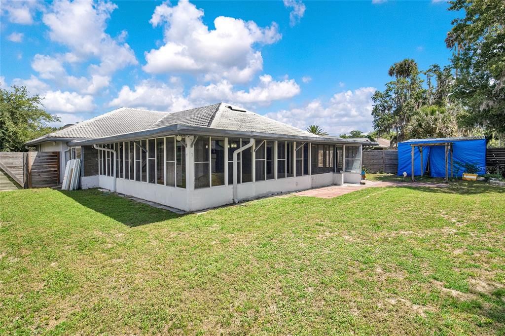 En Venta: $279,900 (3 camas, 2 baños, 2043 Pies cuadrados)