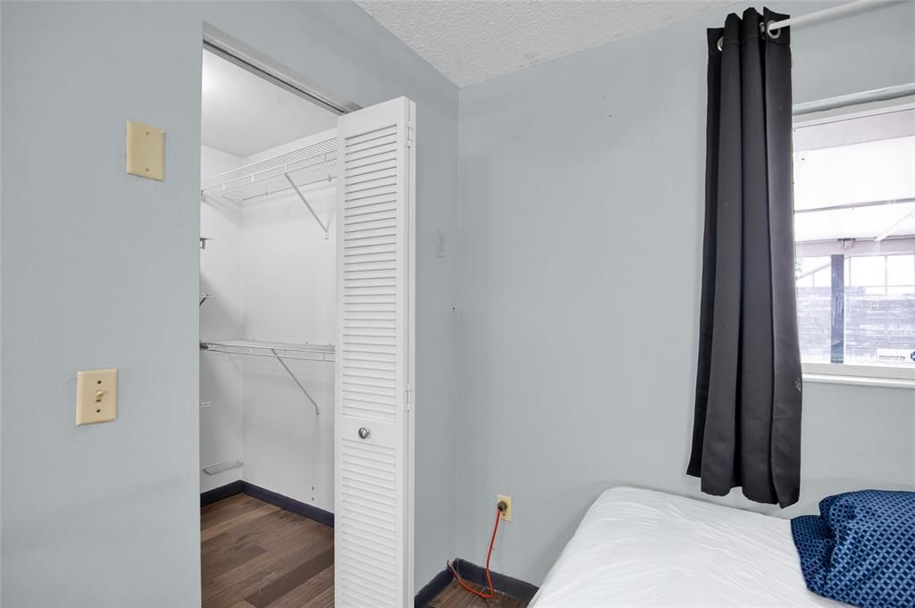En Venta: $279,900 (3 camas, 2 baños, 2043 Pies cuadrados)