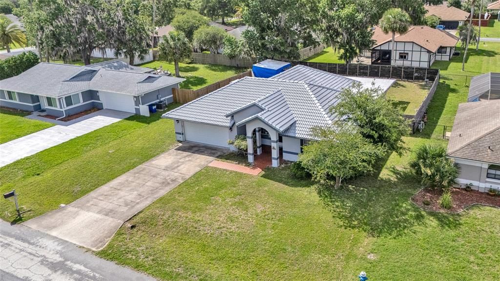 En Venta: $279,900 (3 camas, 2 baños, 2043 Pies cuadrados)