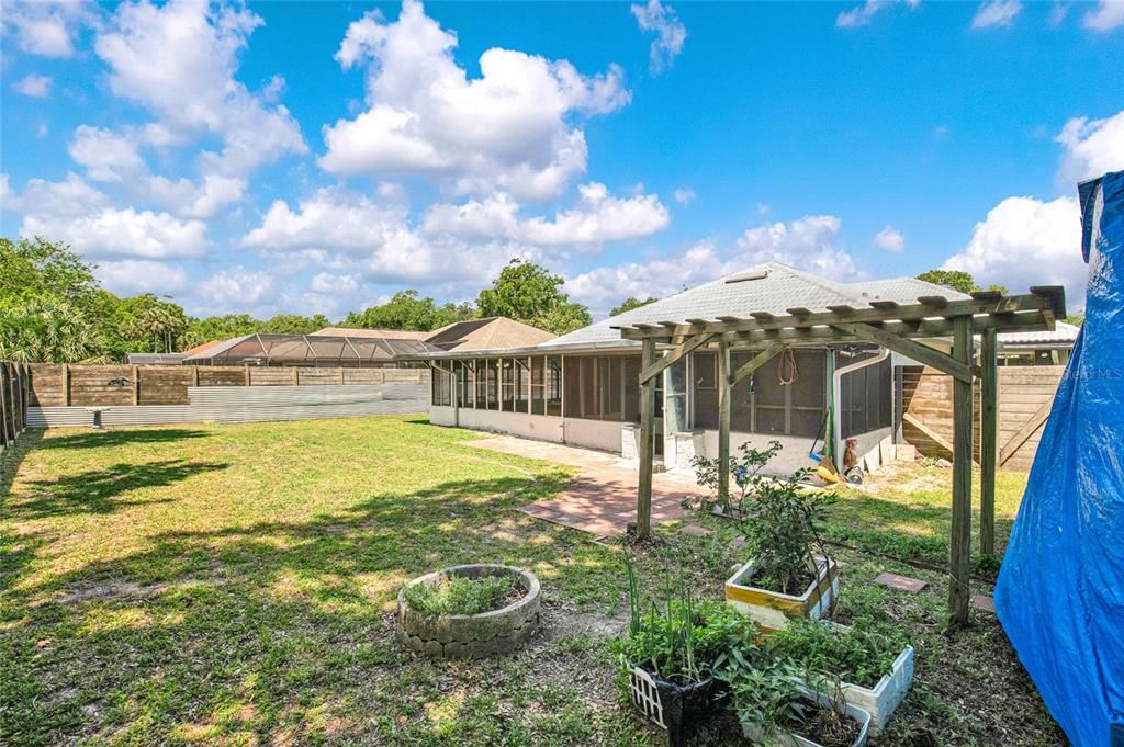 En Venta: $279,900 (3 camas, 2 baños, 2043 Pies cuadrados)