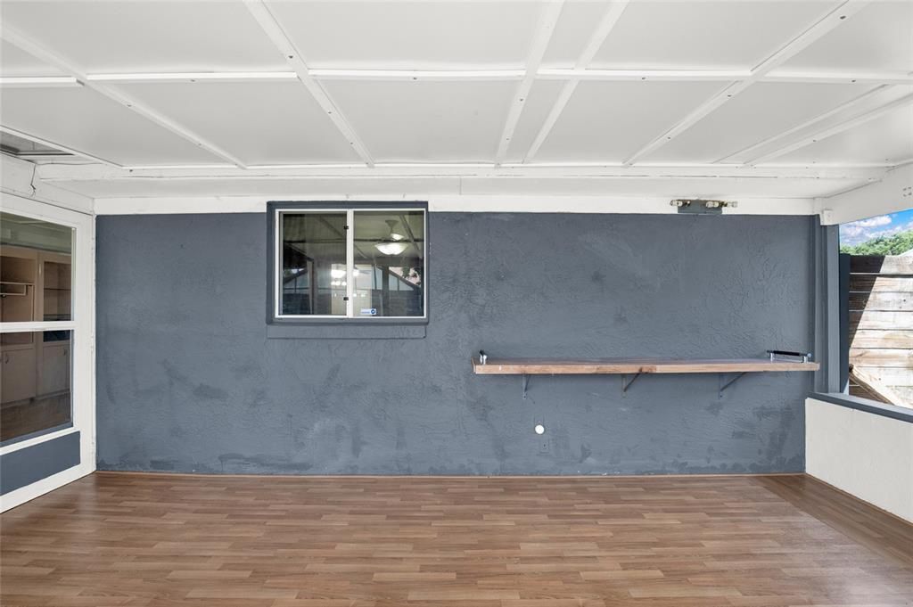 En Venta: $279,900 (3 camas, 2 baños, 2043 Pies cuadrados)