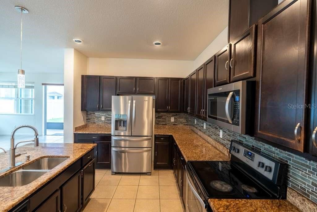 For Sale: $639,900 (4 beds, 3 baths, 2332 Square Feet)