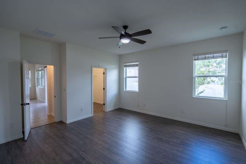 For Sale: $639,900 (4 beds, 3 baths, 2332 Square Feet)