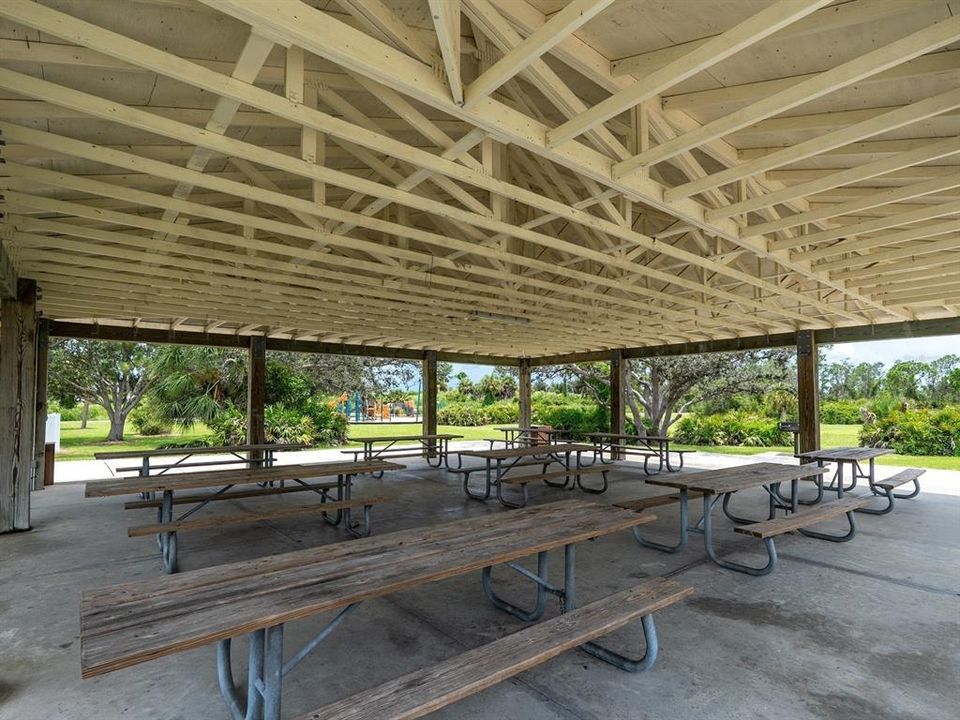 На продажу: $35,000 (0.19 acres)