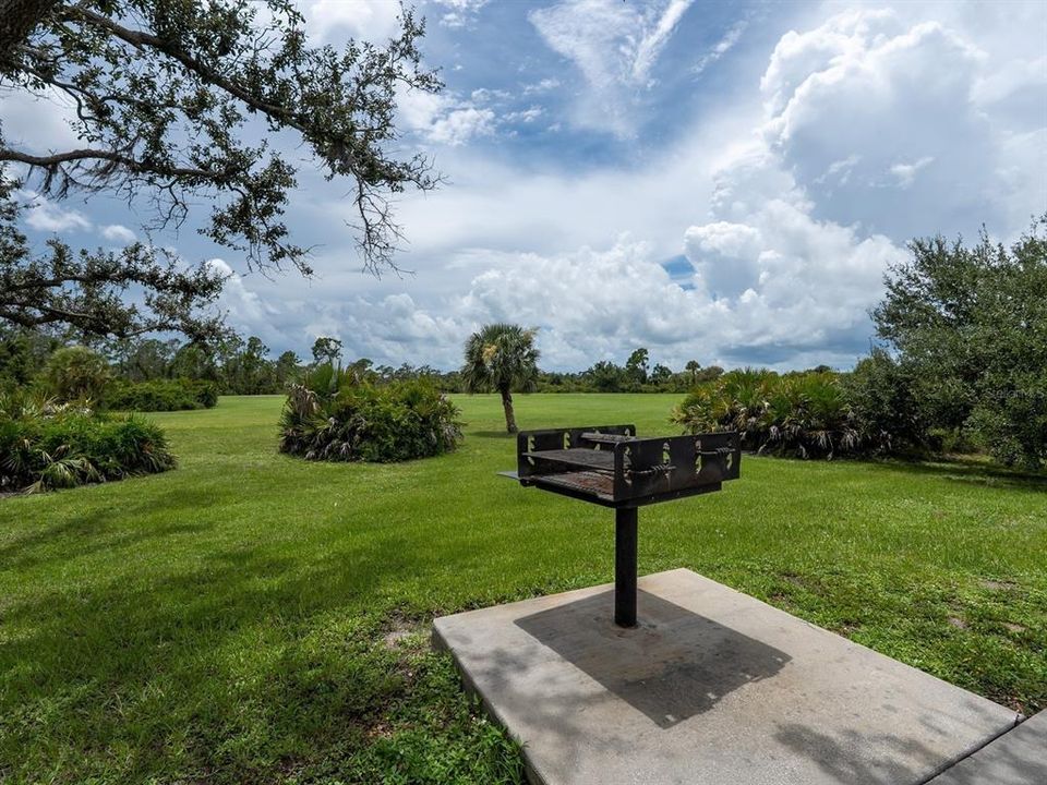 На продажу: $35,000 (0.19 acres)