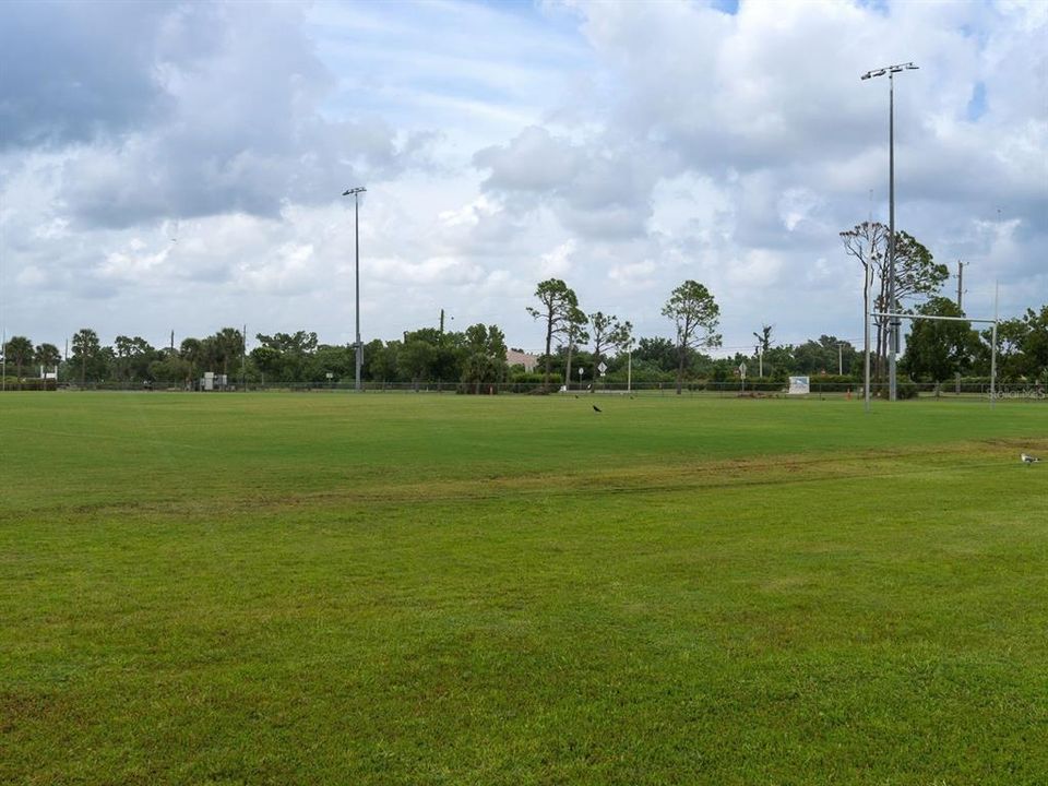 На продажу: $35,000 (0.19 acres)